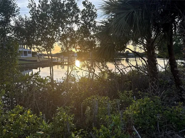 $2,875 | 7796 Lakes Edge Lane, Port Charlotte, FL 33981