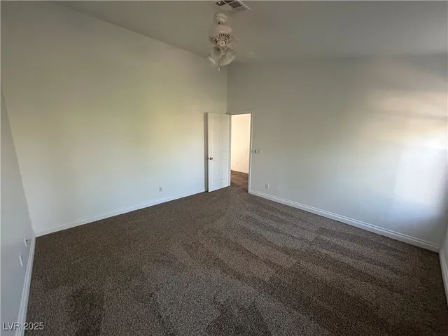 $2,000 | 2032 Nightrider Drive, Las Vegas, NV 89134