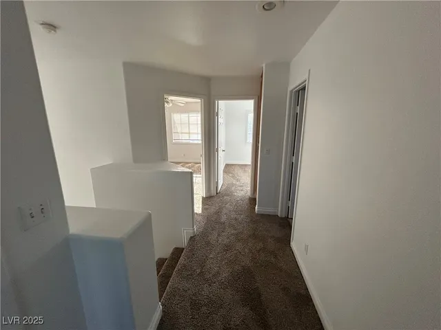 $2,000 | 2032 Nightrider Drive, Las Vegas, NV 89134