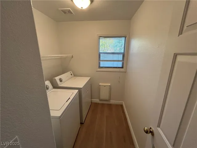 $2,000 | 2032 Nightrider Drive, Las Vegas, NV 89134