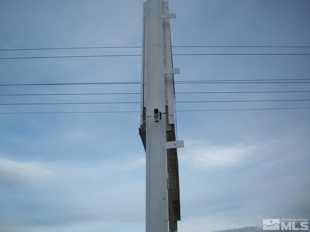 7135 Reno Highway Fallon, NV 89406 - Photo 2 of 10 a close up of a shower