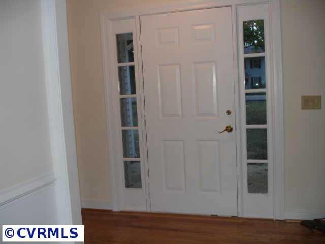 13217 Queensgate Road Midlothian, VA 23114 - Photo 2 of 10 Other - Foyer door features full sidelights for light and security.