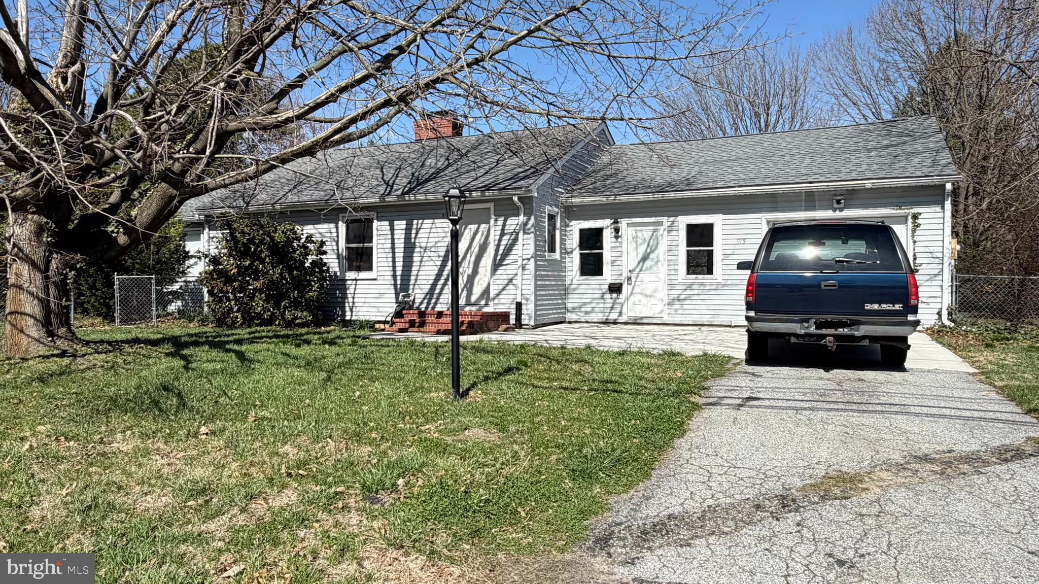 915 East Division Street Dover, DE 19901 - Photo 2 of 26