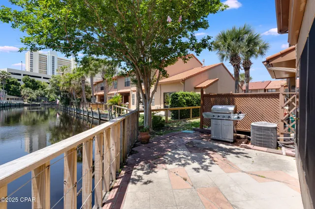 $514,900 | 208 Grande Island Boulevard, Panama City Beach, FL 32407