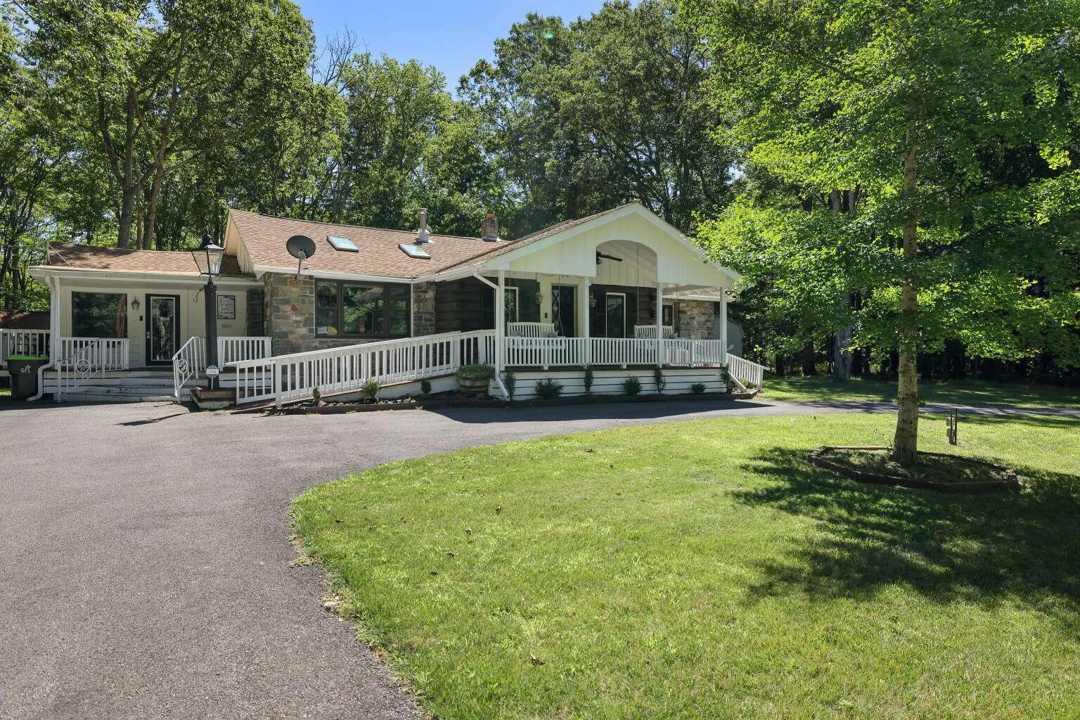 350 Lake Road Canadensis, PA 18325 - Photo 1 of 50 Kansal.1