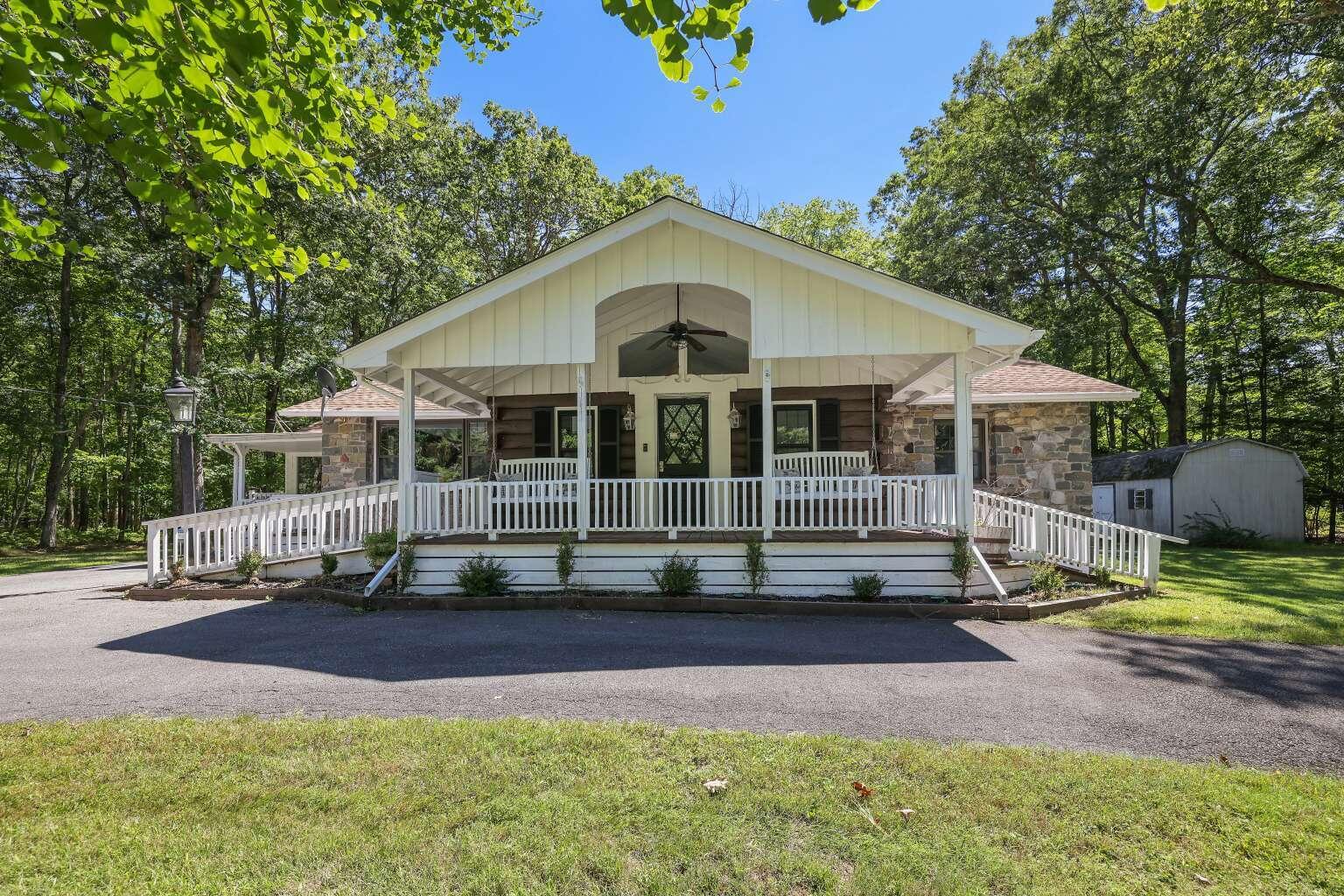 350 Lake Road Canadensis, PA 18325 - Photo 3 of 50 Kansal.3
