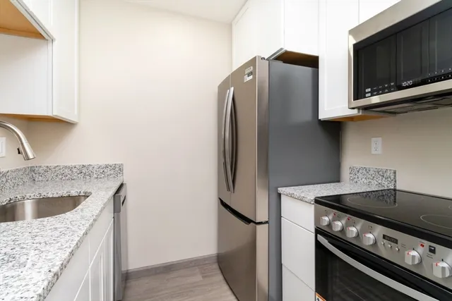 $269,000 | 133 Commander Shea Boulevard, Unit 204, Quincy, MA 02171