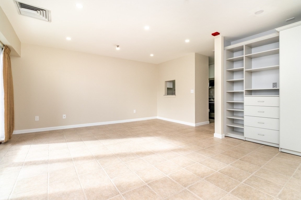 133 Commander Shea Boulevard, Unit 204 Quincy, MA 02171 - Photo 9 of 20