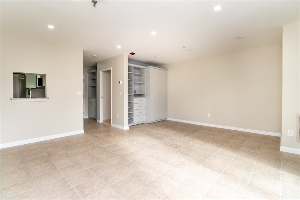 133 Commander Shea Boulevard, Unit 204 Quincy, MA 02171 - Photo 10 of 20