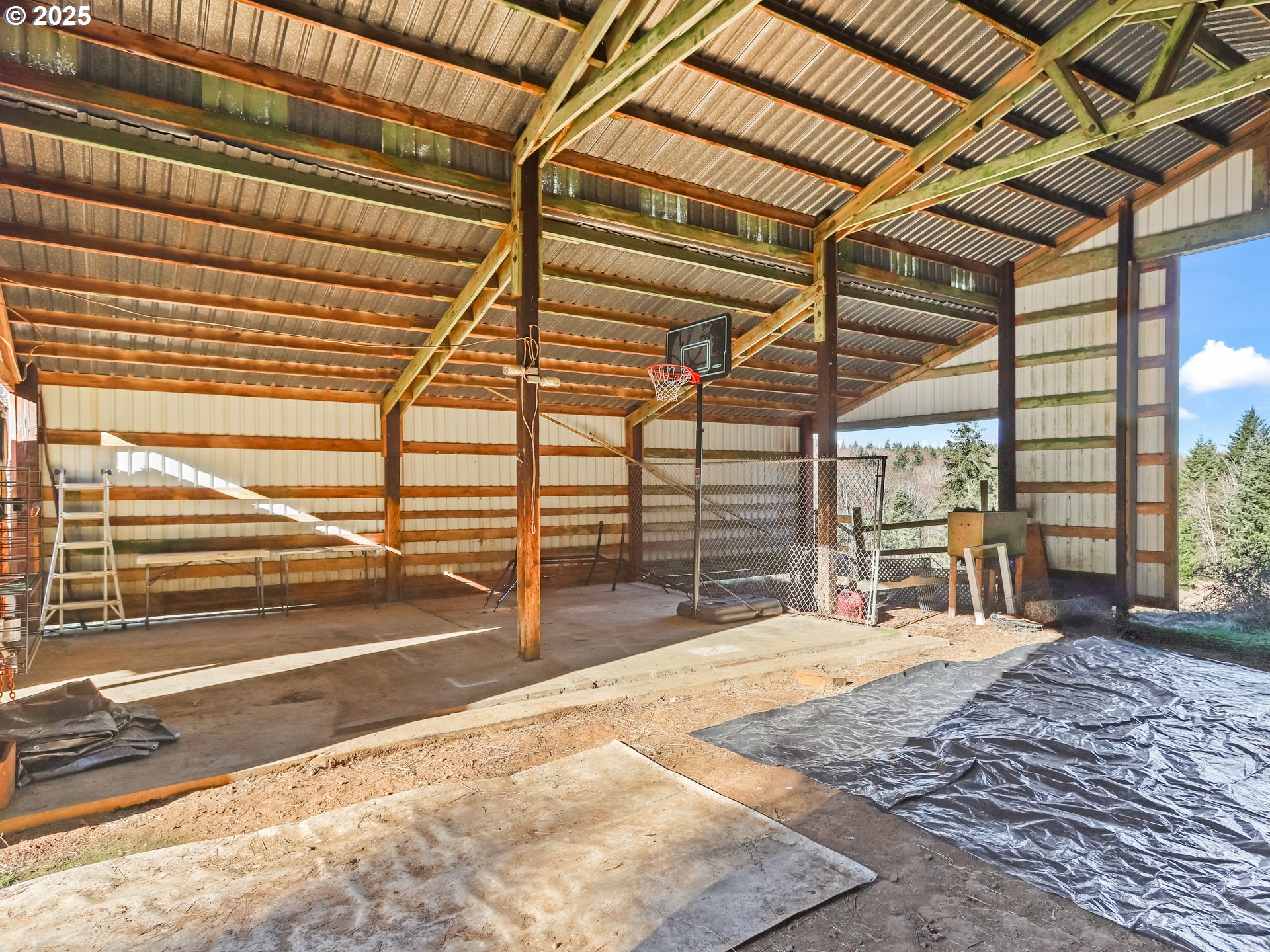 29975 East Meissner Road Deer Island, OR 97054 - Photo 27 of 31 Barn