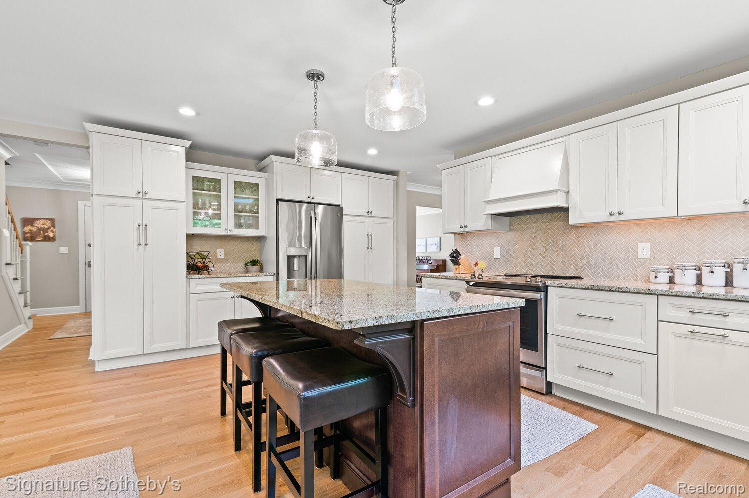 5634 Pebbleshire Road Bloomfield Hills, MI 48301 - Photo 10 of 34 Gourmet Kitchen