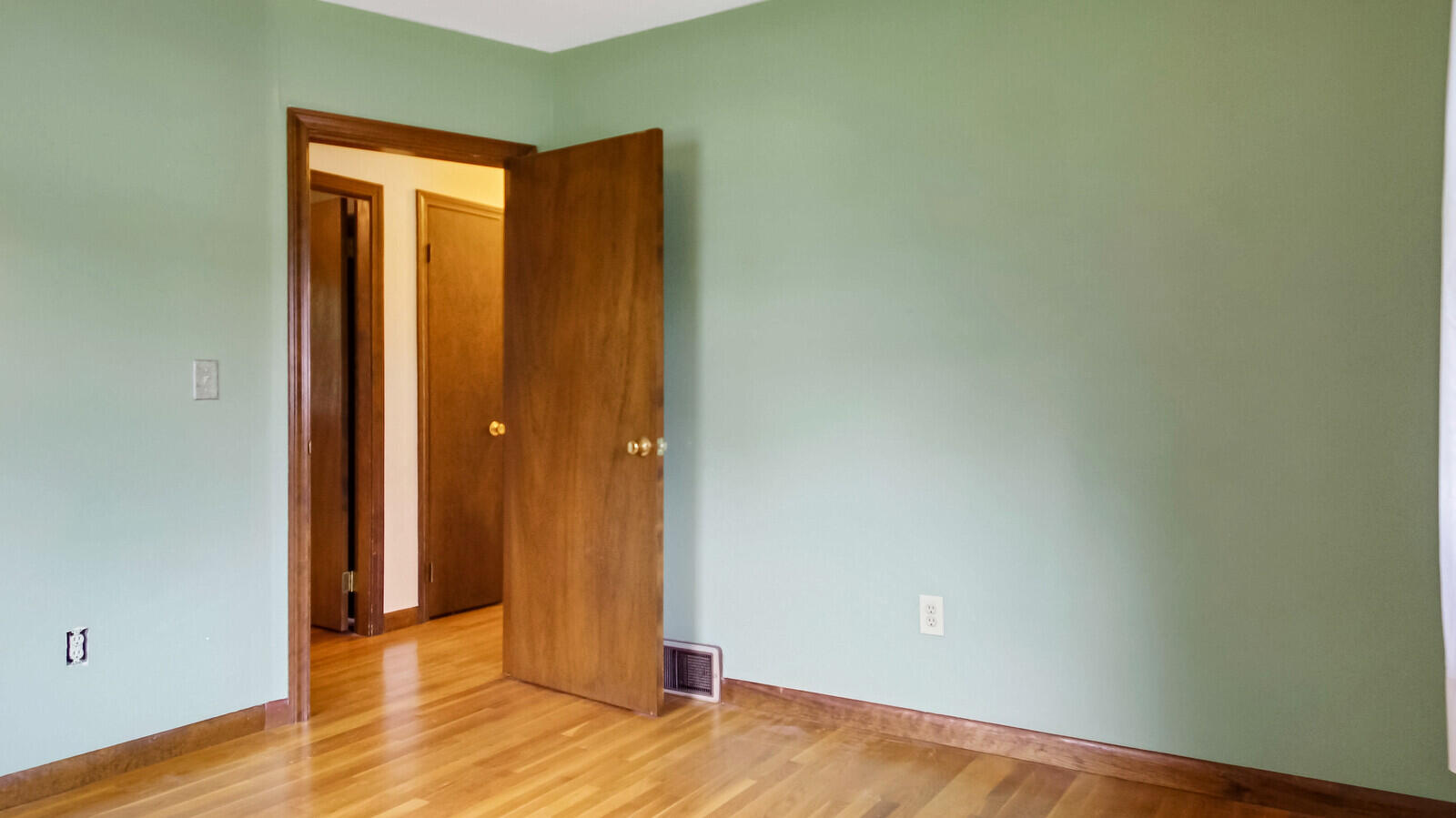 8 Indian Ridge Street Augusta, ME 04330 - Photo 33 of 40 28_DJI_0092_DxO_mls