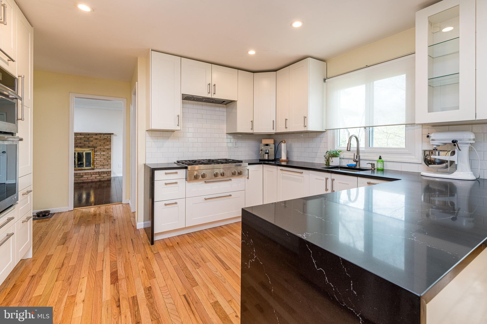 64 Lochatong Road Ewing, NJ 08628 - Photo 11 of 40 Kichen