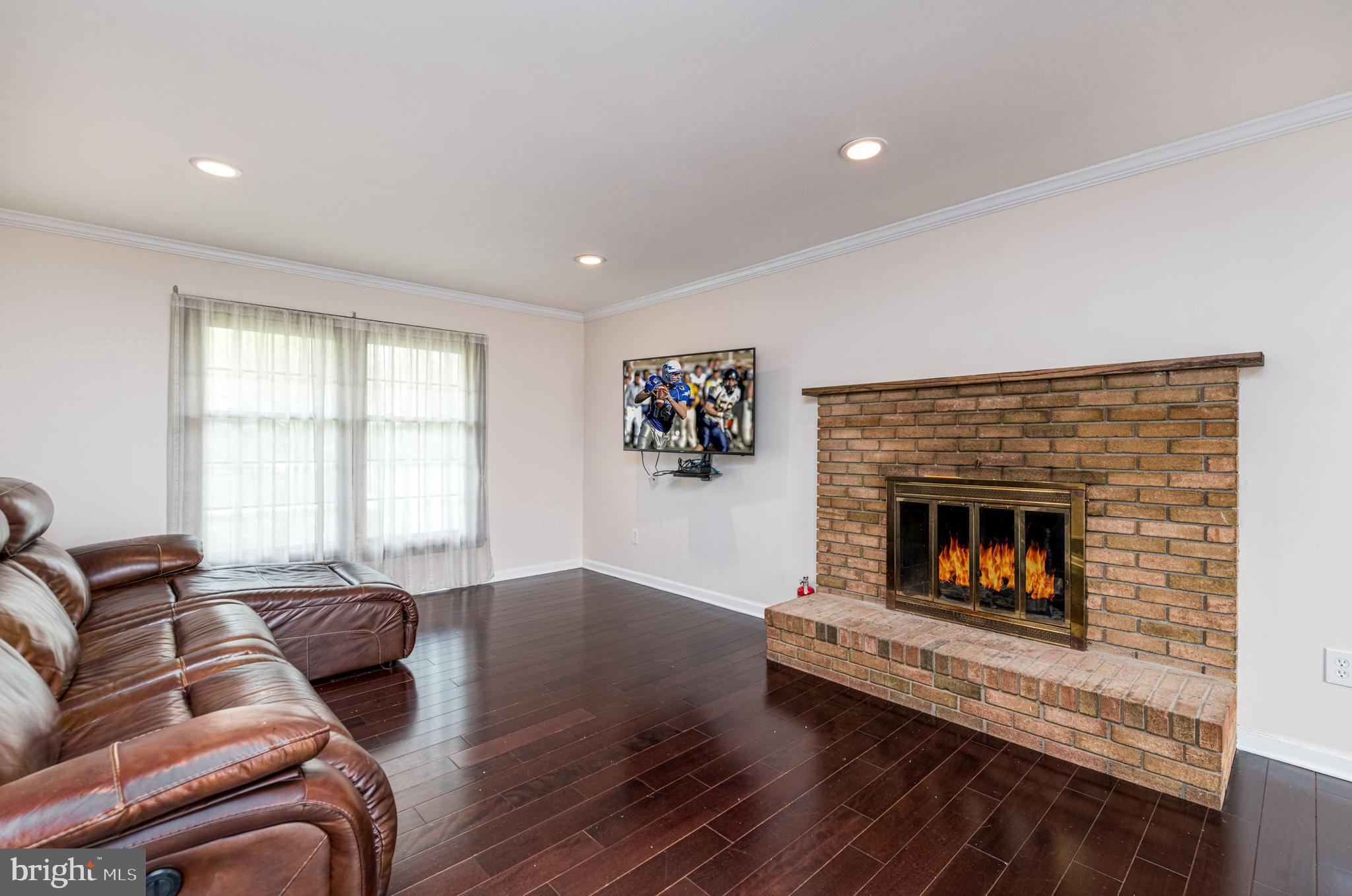64 Lochatong Road Ewing, NJ 08628 - Photo 17 of 40 Den