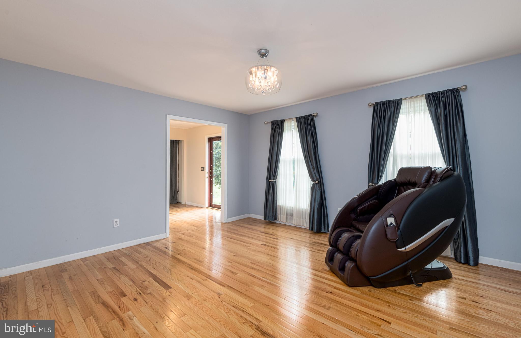 64 Lochatong Road Ewing, NJ 08628 - Photo 20 of 40 Dining room