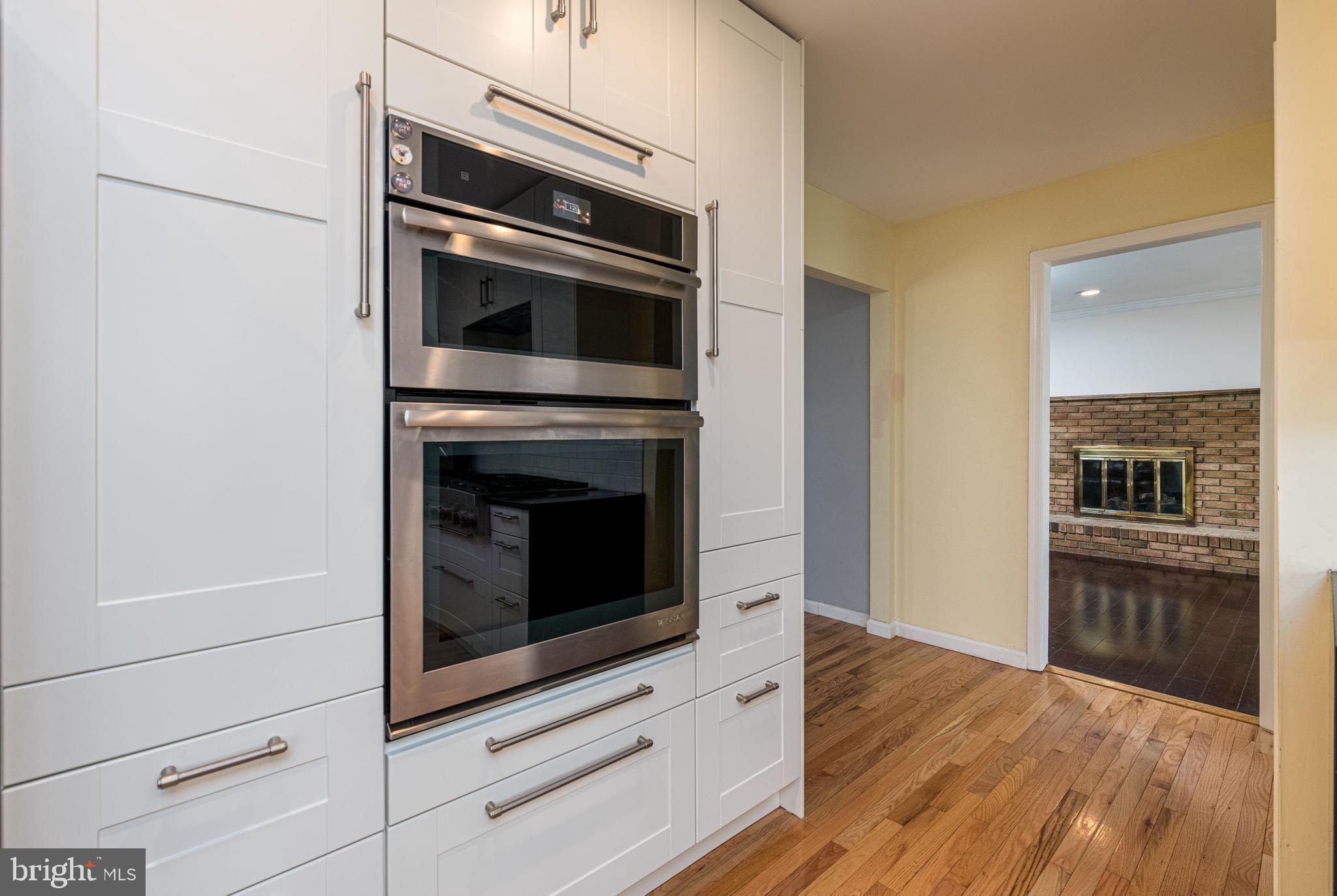 64 Lochatong Road Ewing, NJ 08628 - Photo 31 of 40 Kitche with view os den