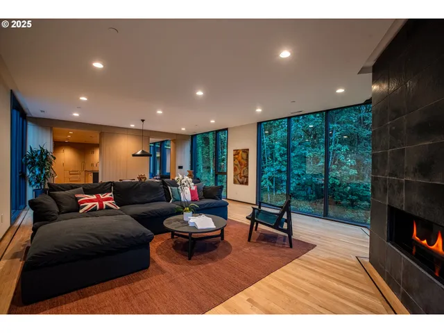 $3,975,000 | 6371 Northwest Winston Drive, Portland, OR 97210