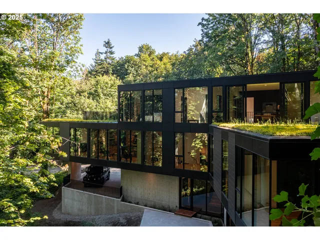 $3,975,000 | 6371 Northwest Winston Drive, Portland, OR 97210