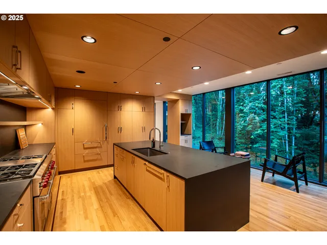 $3,975,000 | 6371 Northwest Winston Drive, Portland, OR 97210