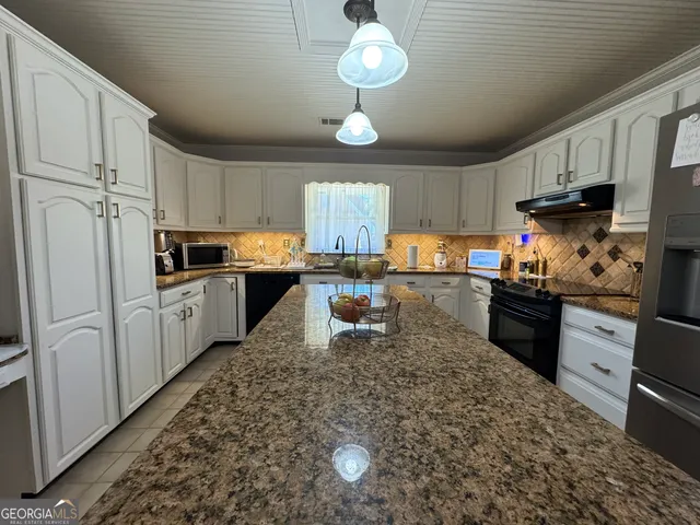 $329,000 | 230 Ridge Circle, Dublin, GA 31021