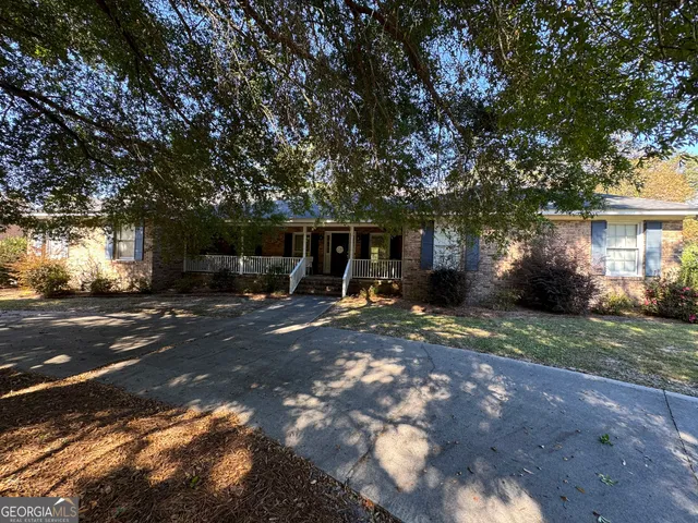 $329,000 | 230 Ridge Circle, Dublin, GA 31021