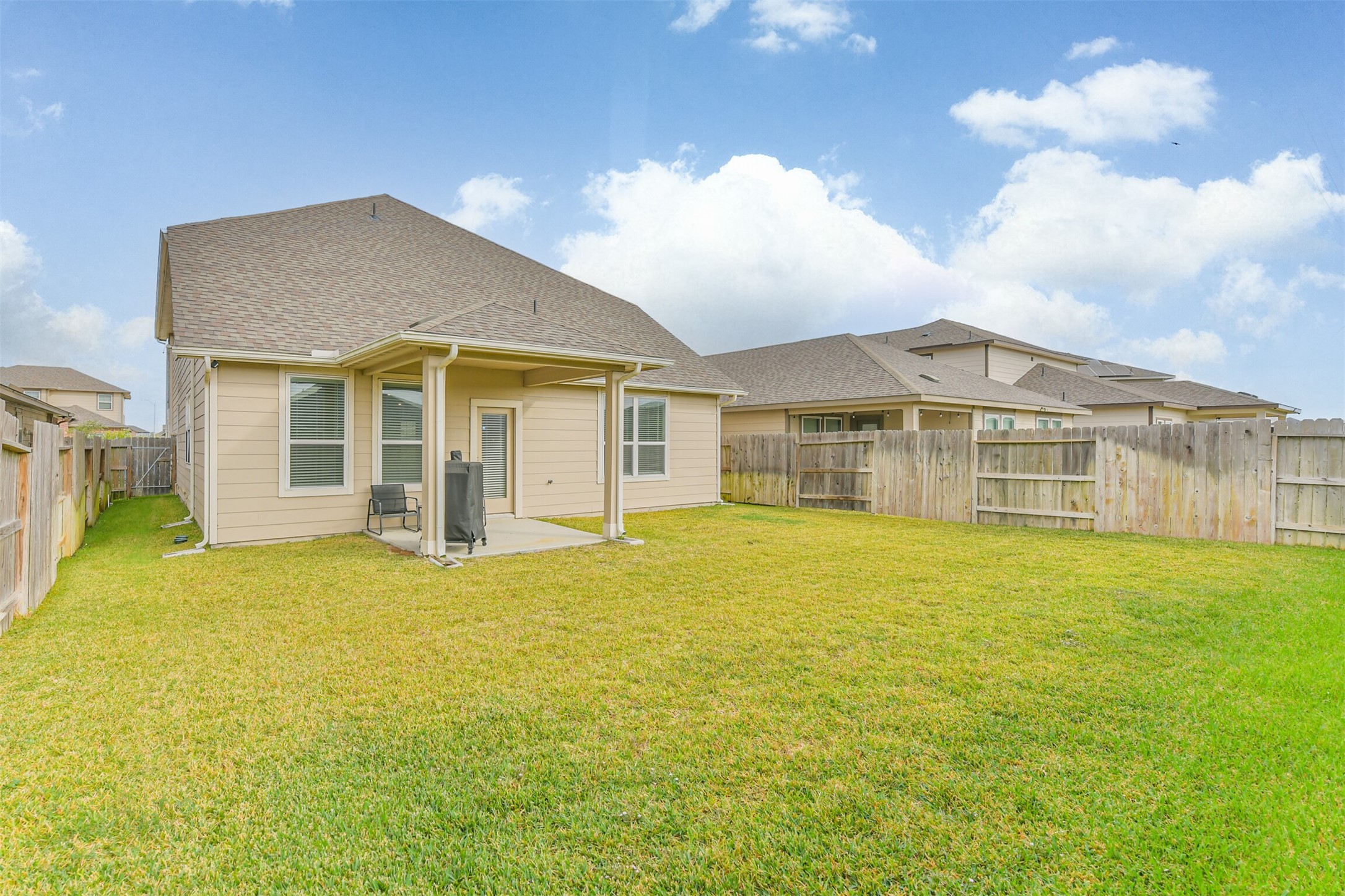 918 Pismo Lane Rosharon, TX 77583 - Photo 44 of 44 a view of a big house with a big yard and large trees