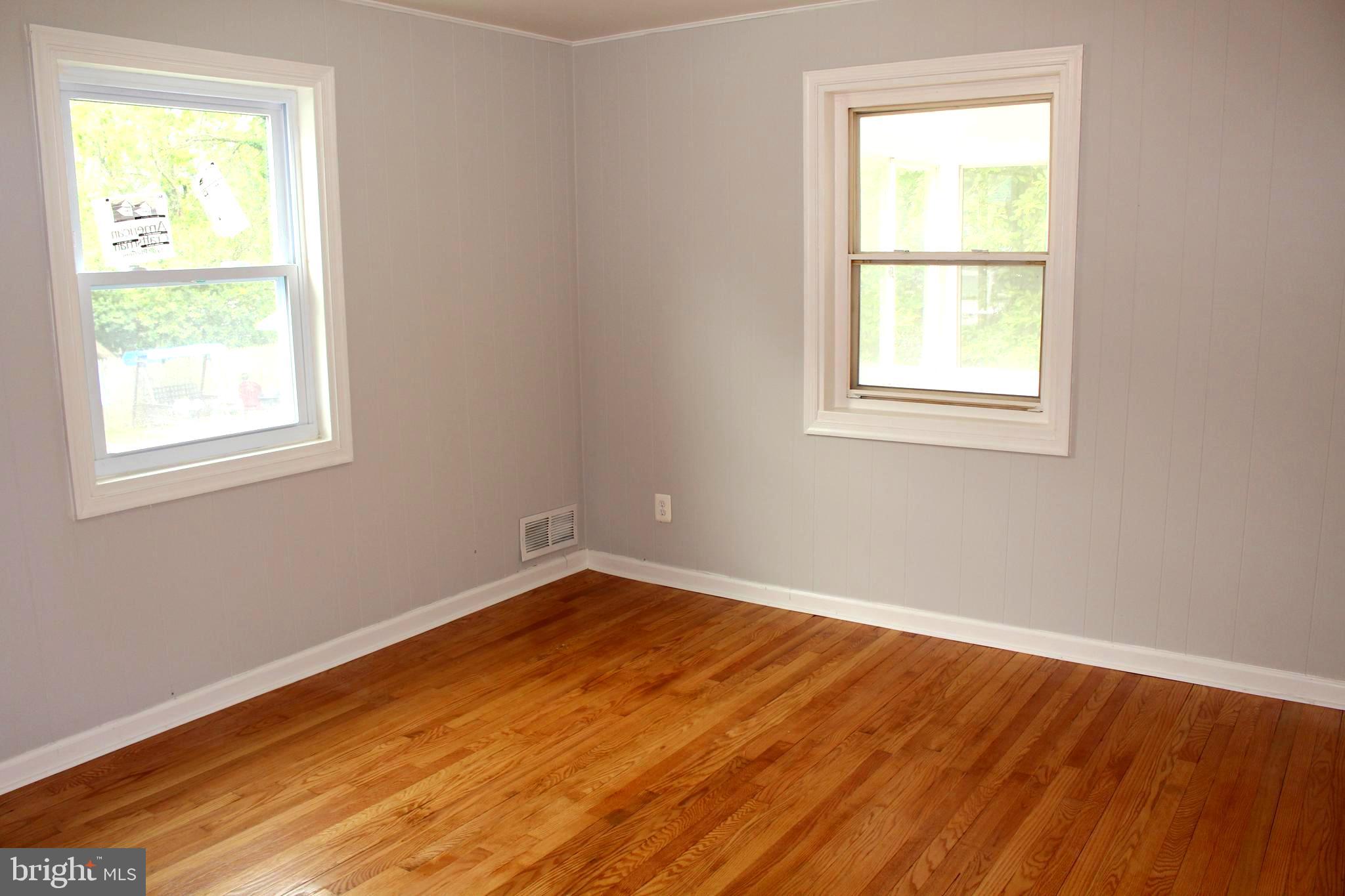 11810 Grandview Avenue Silver Spring, MD 20902 - Photo 17 of 33 Bedroom 1