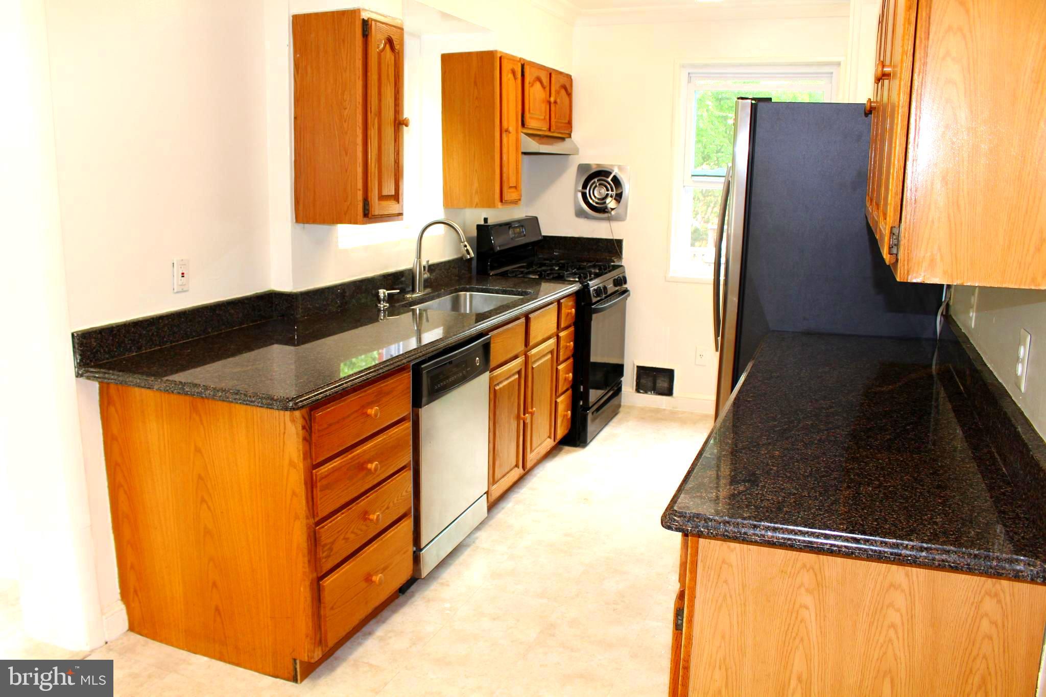 11810 Grandview Avenue Silver Spring, MD 20902 - Photo 9 of 33 Kitchen