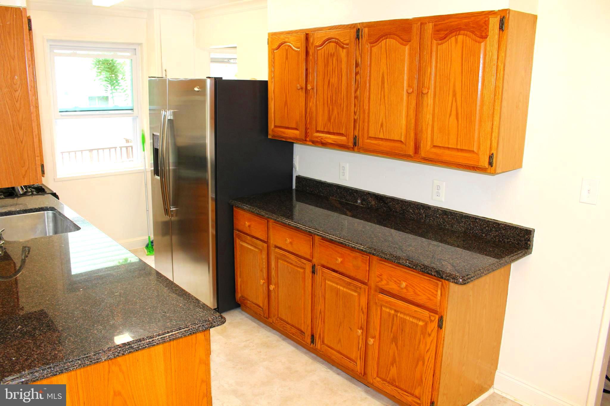 11810 Grandview Avenue Silver Spring, MD 20902 - Photo 10 of 33 Kitchen