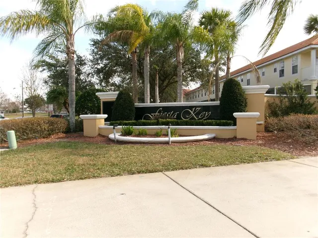 a view of a back yard of the house