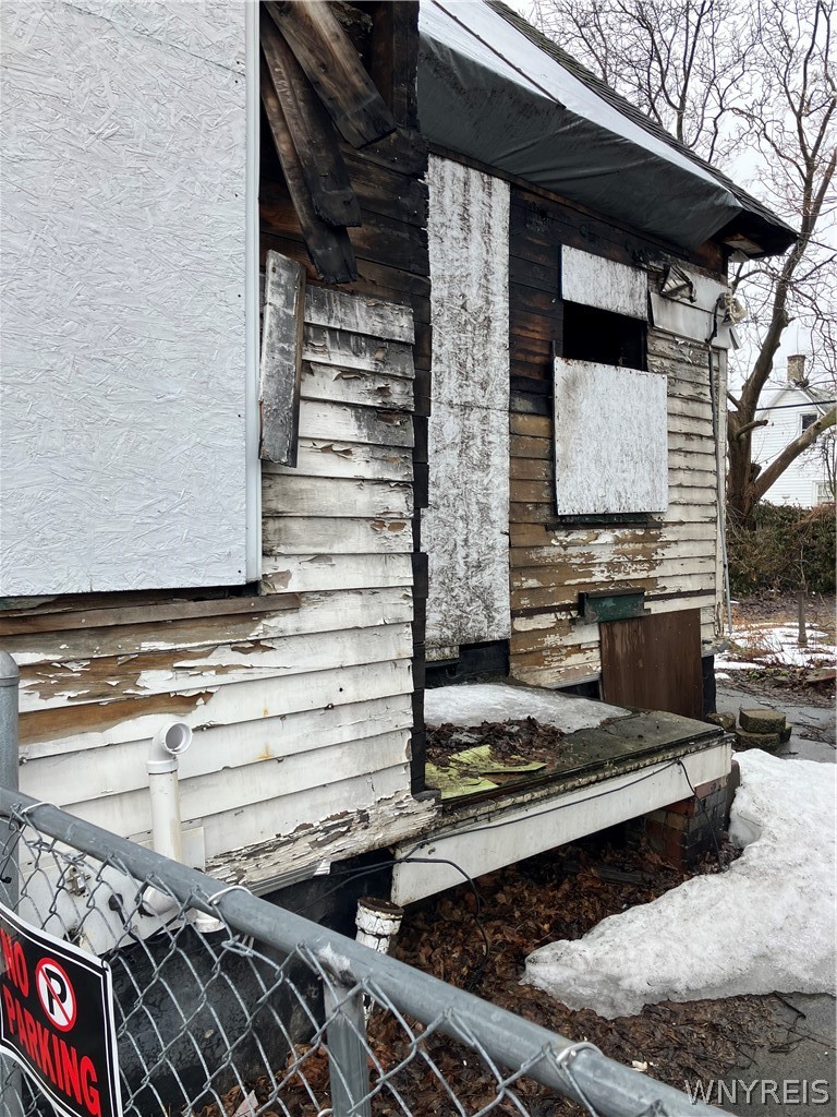 378 Weaver Street Rochester, NY 14621 - Photo 3 of 5