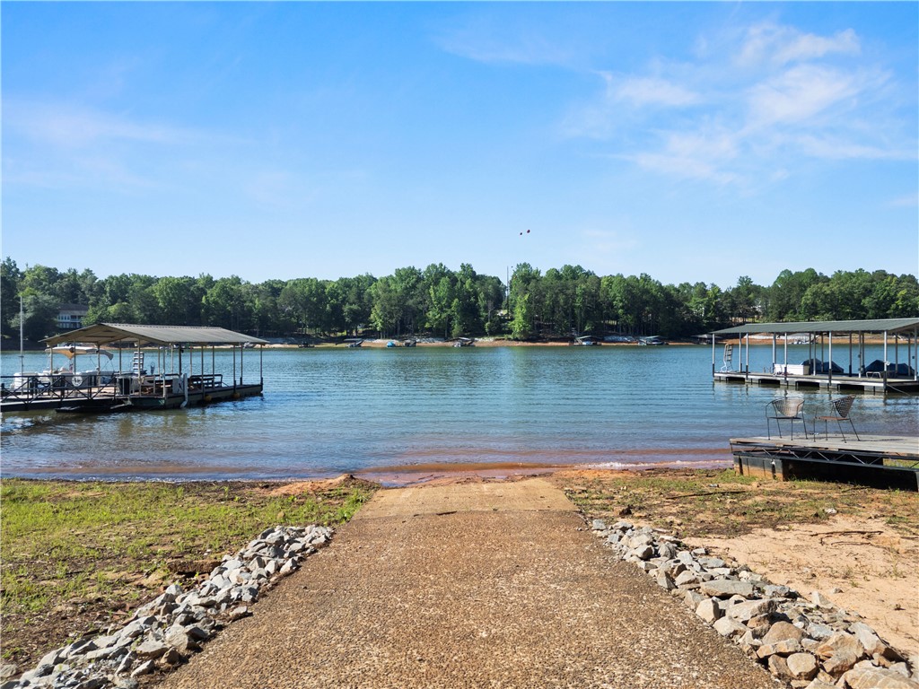 1298 Carradine Road Seneca, SC 29678 - Photo 6 of 43 A private community boat ramp leads to beautiful Lake Hartwell.