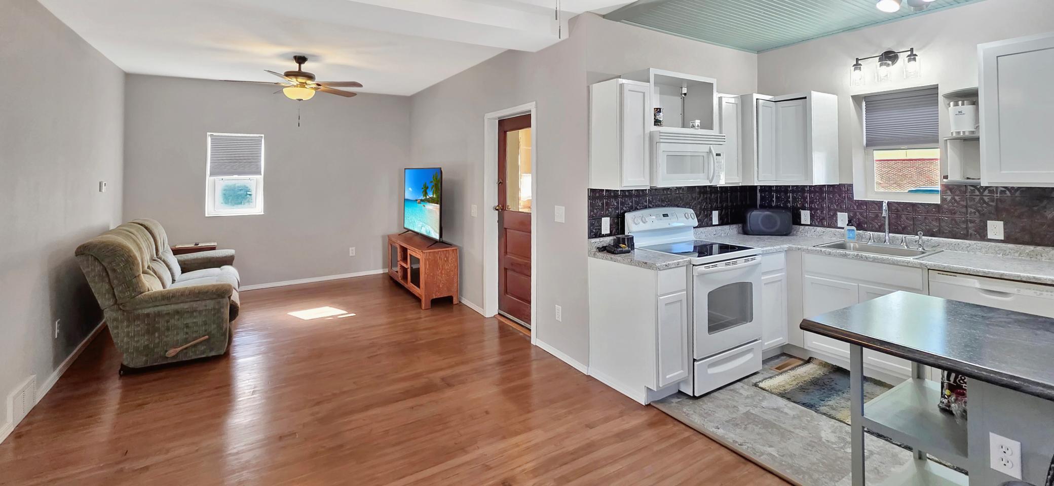 880 Pine Street Wabasso, MN 56293 - Photo 3 of 22