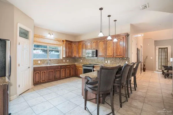 $423,000 | 1104 Frio Street, Mission, TX 78572