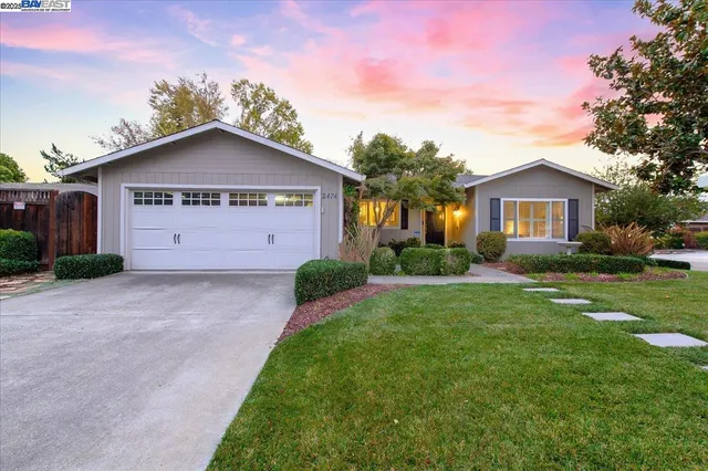 a view of outdoor space yard and front view of a house