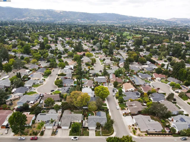 $1,599,000 | 2474 Tanager Drive, Pleasanton, CA 94566