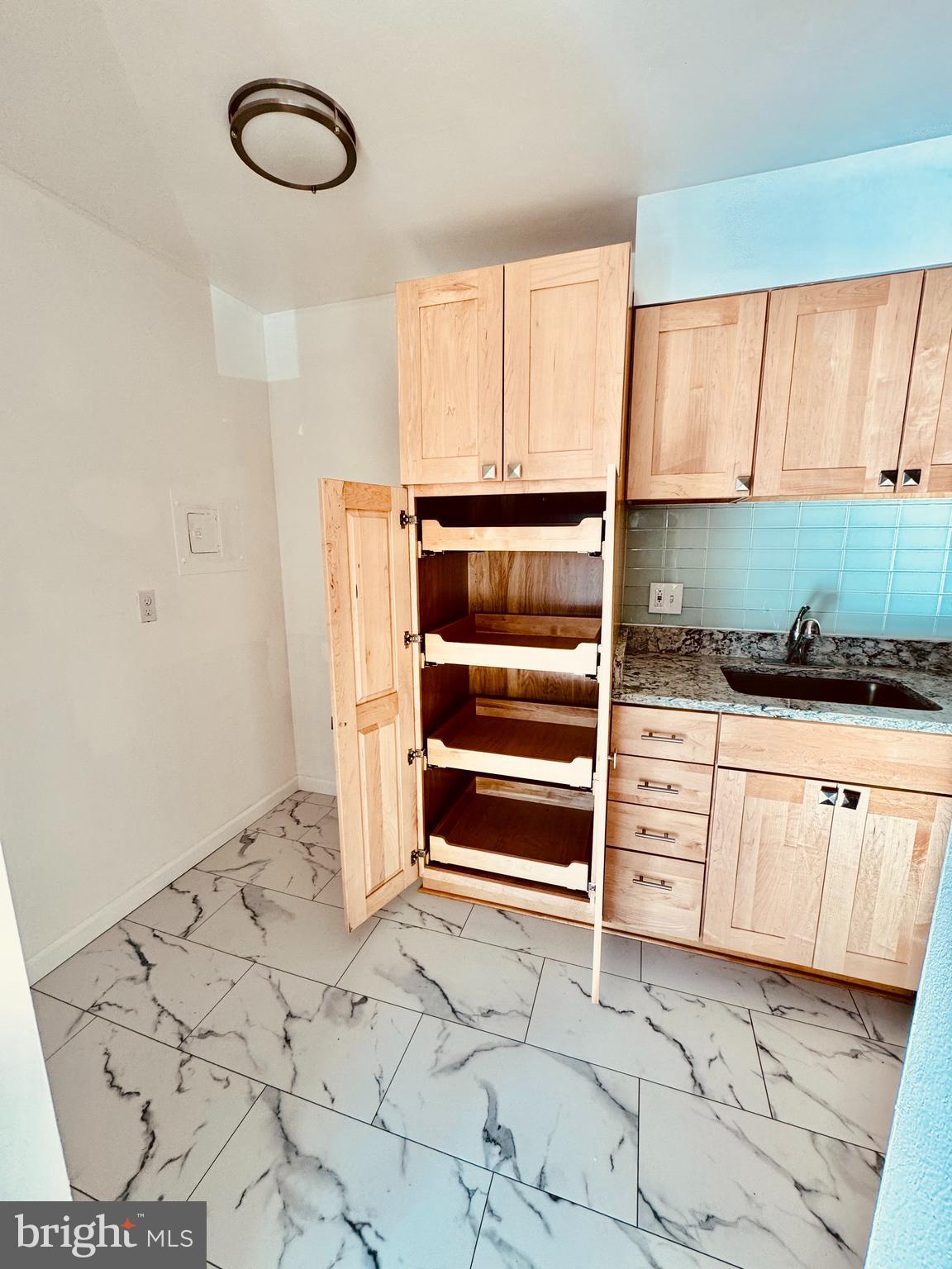 2205 Greenery Lane, Unit 1049 Silver Spring, MD 20906 - Photo 14 of 26 Kitchen