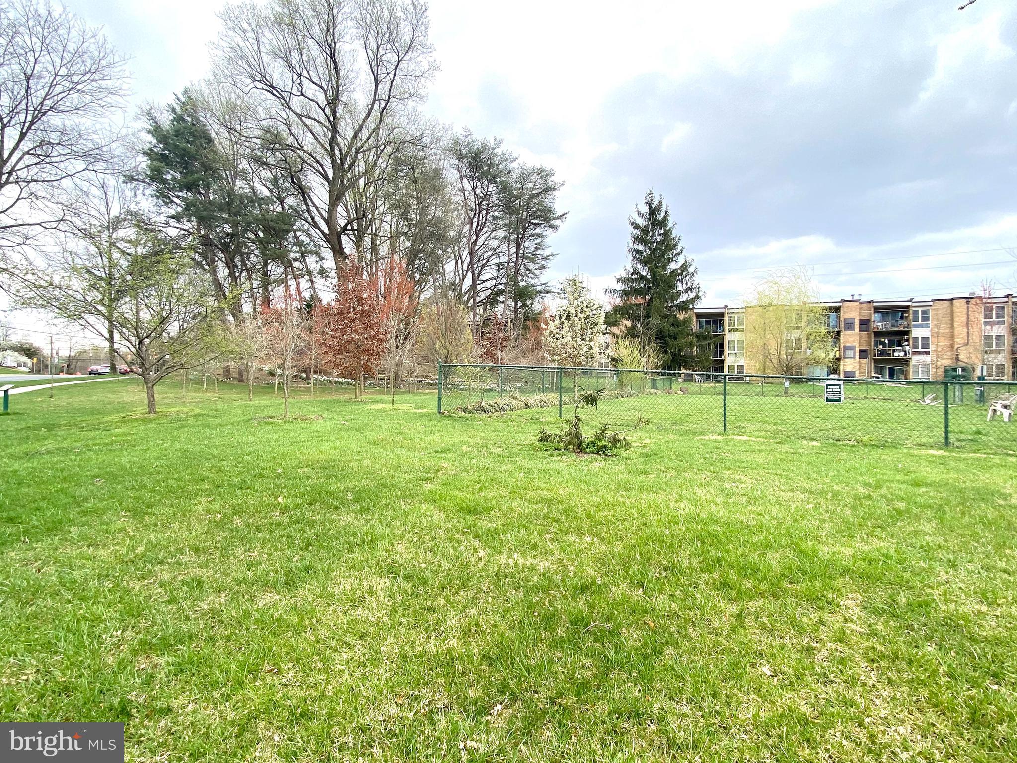 2205 Greenery Lane, Unit 1049 Silver Spring, MD 20906 - Photo 26 of 26 Outdoors