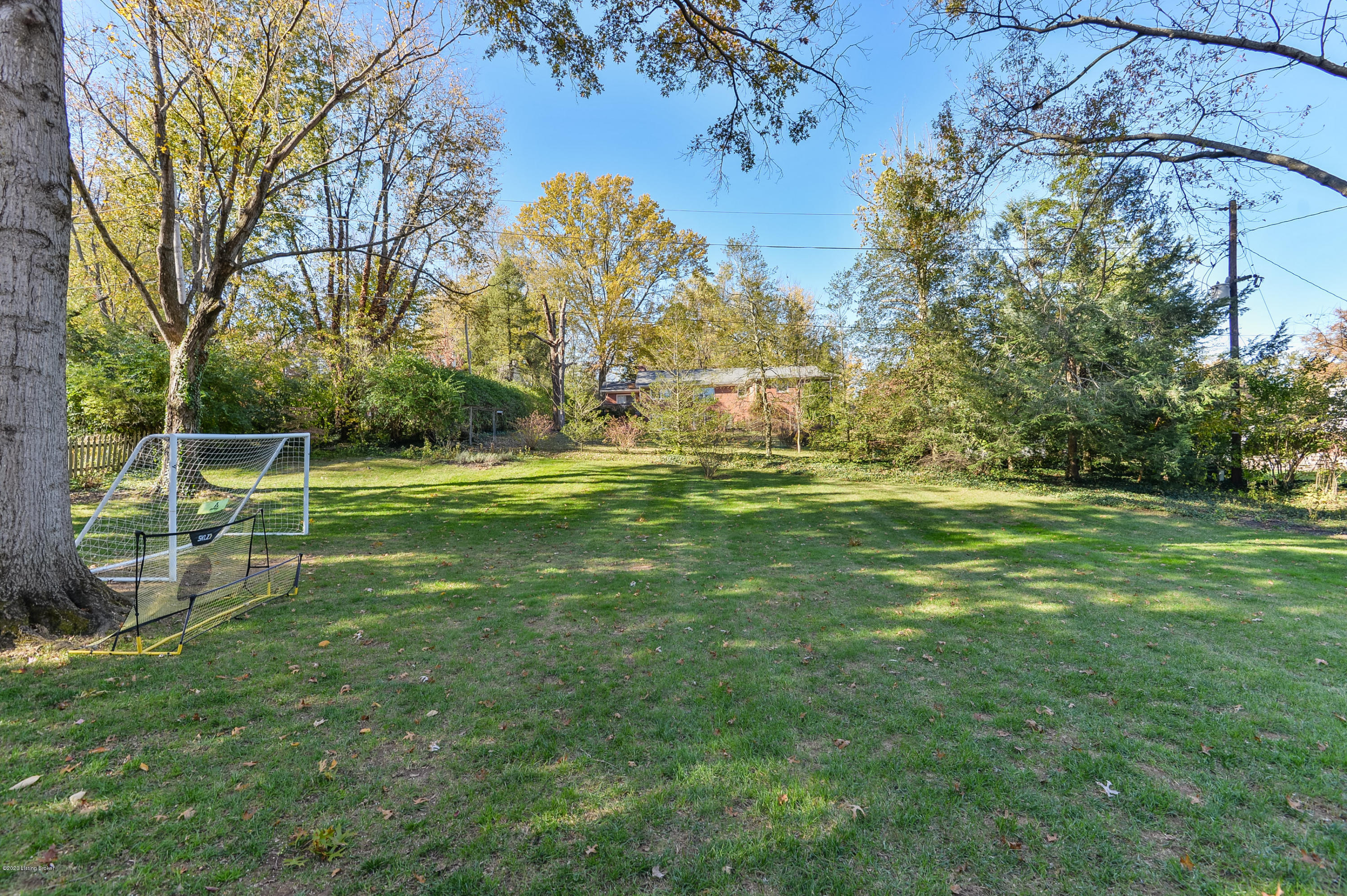 5705 Apache Road Louisville, KY 40207 - Photo 48 of 50 058 - 20201104 1336