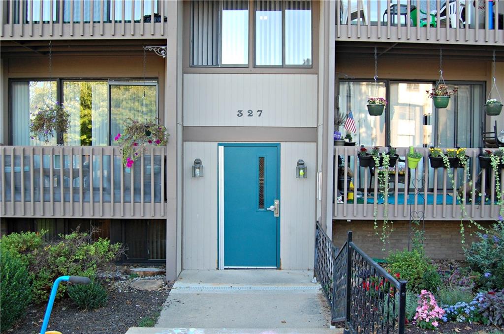327 Ridge Point Circle, Unit A11 Bridgeville, PA 15017 - Photo 2 of 25 Gallery Image 2