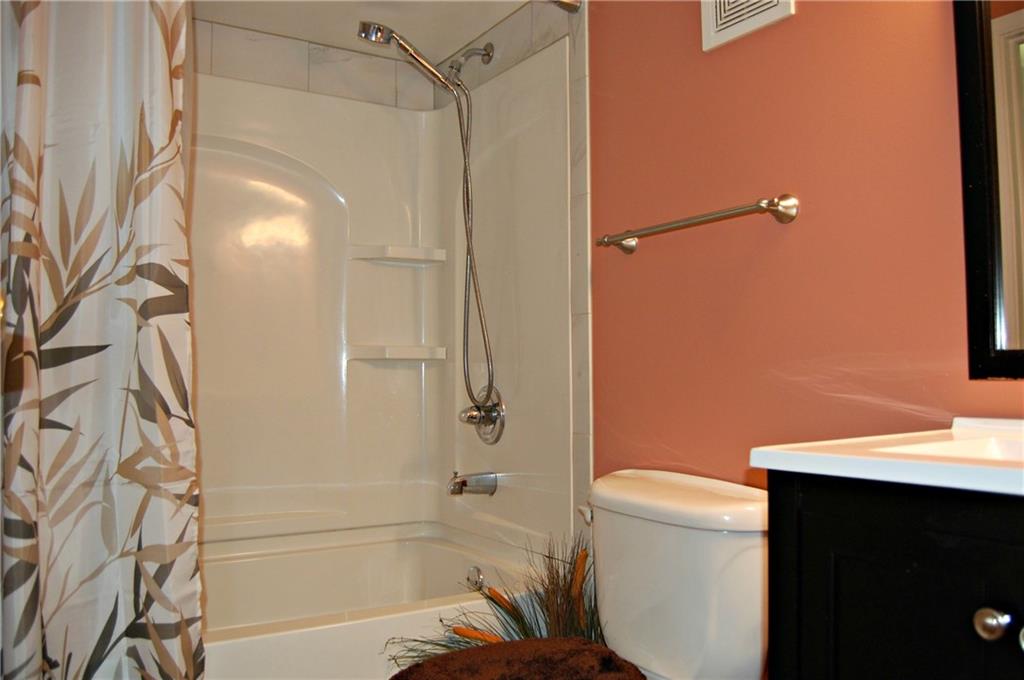 327 Ridge Point Circle, Unit A11 Bridgeville, PA 15017 - Photo 20 of 25 Gallery Image 20