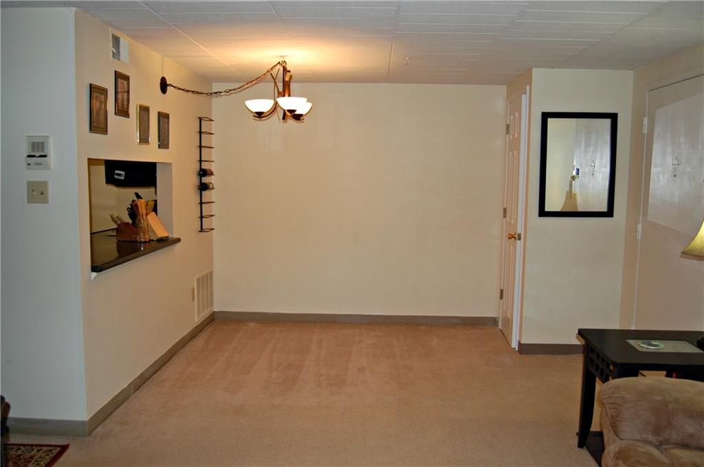 327 Ridge Point Circle, Unit A11 Bridgeville, PA 15017 - Photo 7 of 25 Gallery Image 7