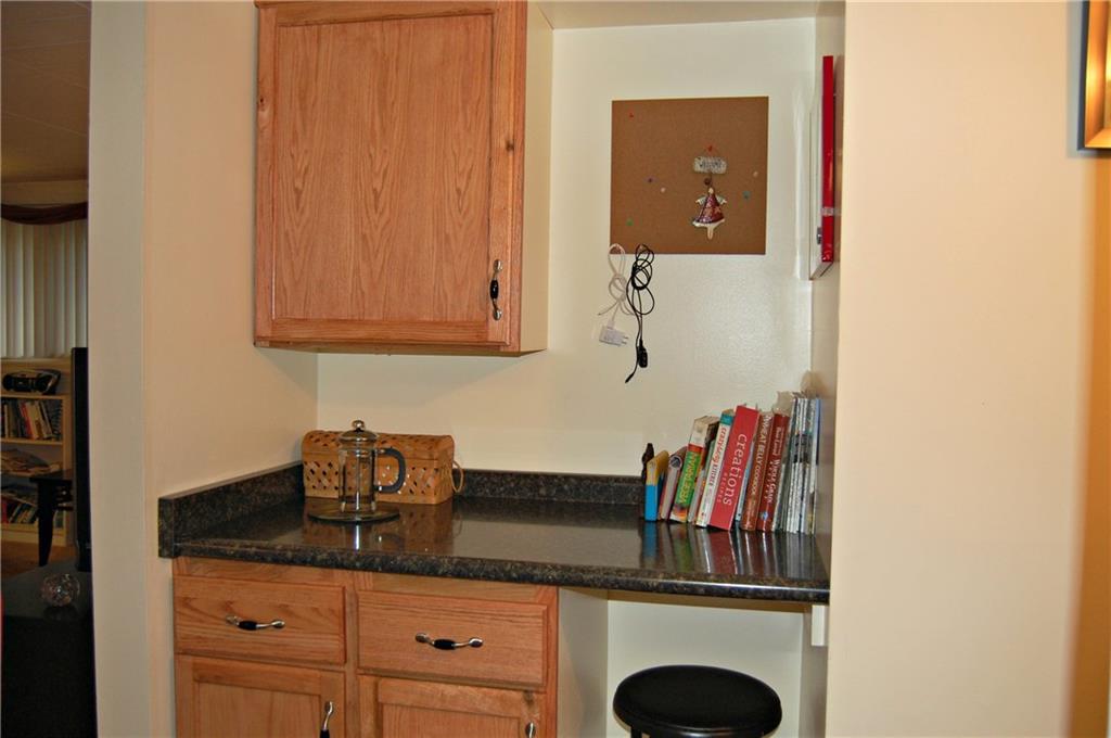 327 Ridge Point Circle, Unit A11 Bridgeville, PA 15017 - Photo 10 of 25 Gallery Image 10