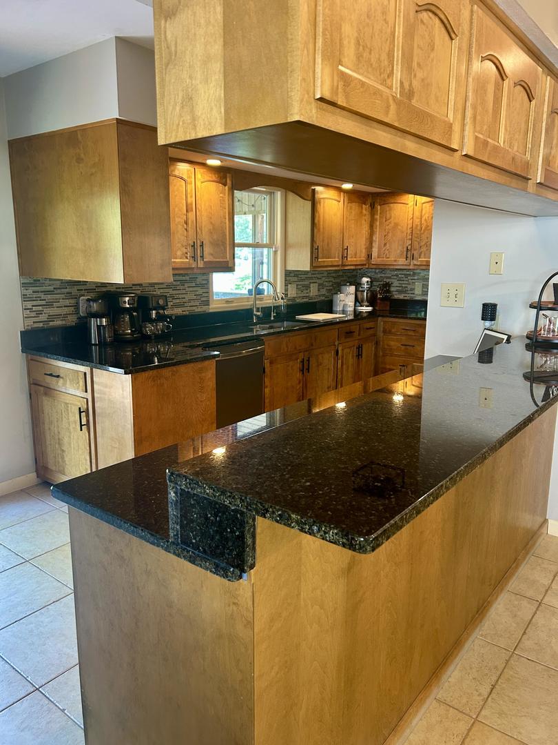 672 West Karen Drive Decatur, IL 62526 - Photo 6 of 45