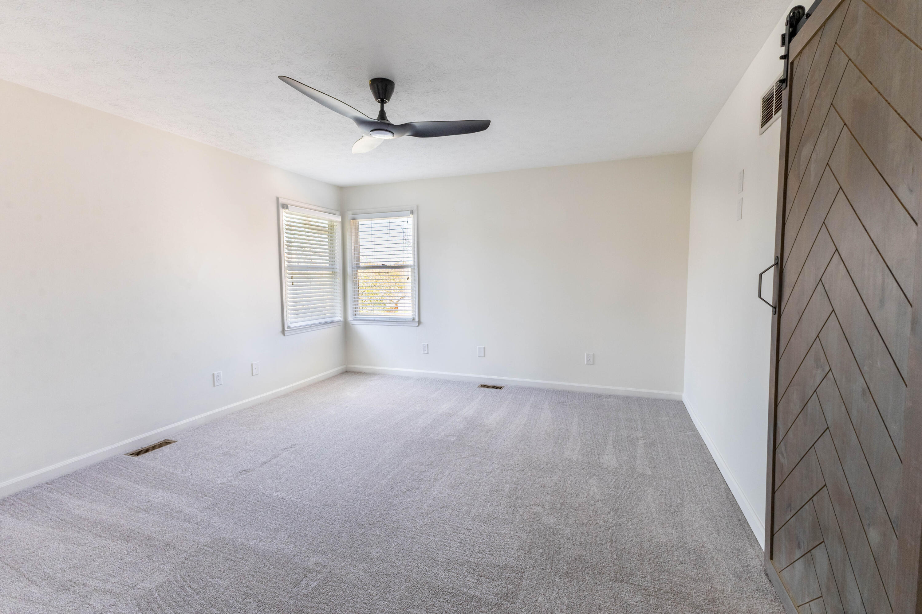 1213 Rockbridge Road Lexington, KY 40515 - Photo 34 of 48 primary1