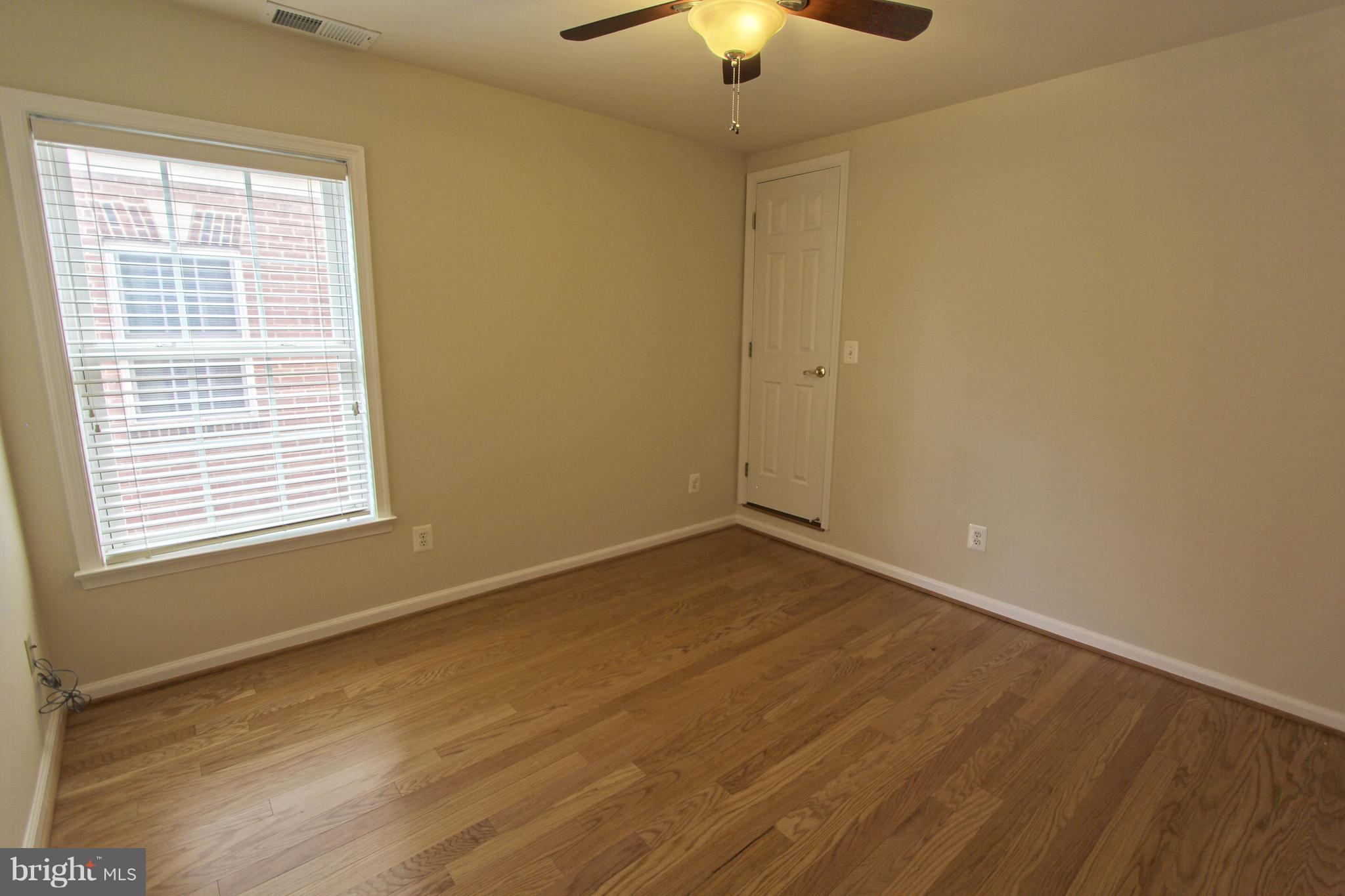 4610 Hummingbird Way, Unit 97 Fairfax, VA 22033 - Photo 17 of 18 Bedroom