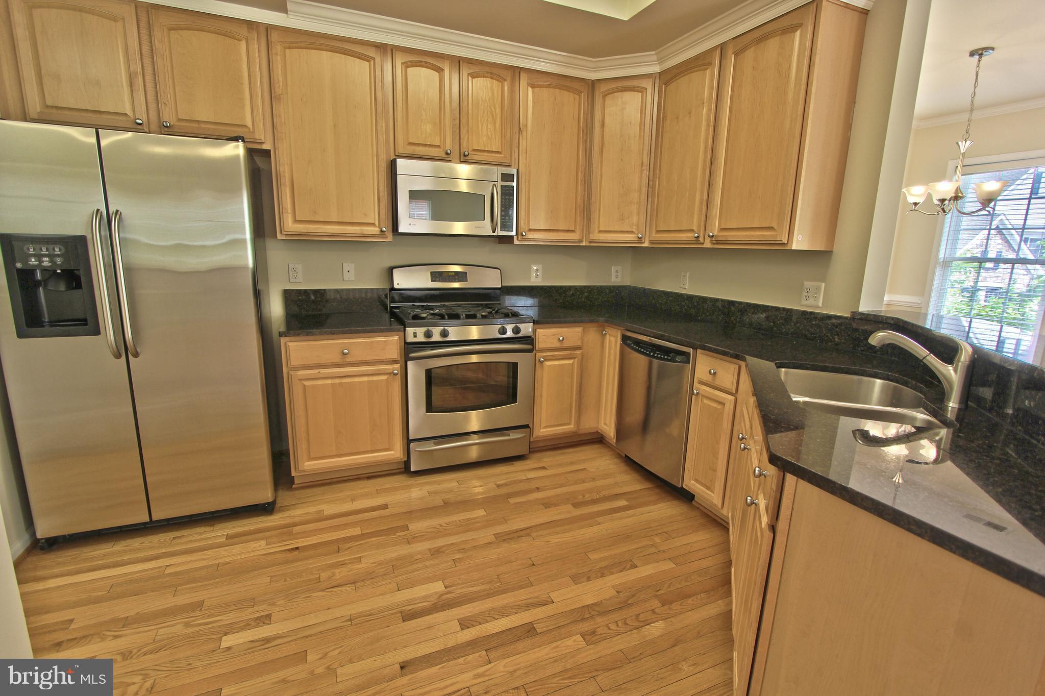 4610 Hummingbird Way, Unit 97 Fairfax, VA 22033 - Photo 5 of 18 Kitchen