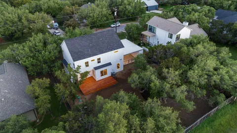 $665,000 | 22218 Briarcliff Drive, Spicewood, TX 78669