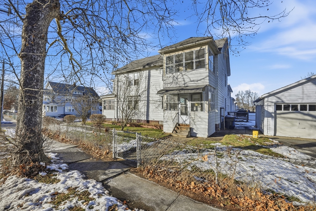 57-59 Martha Street Springfield, MA 01151 - Photo 5 of 20