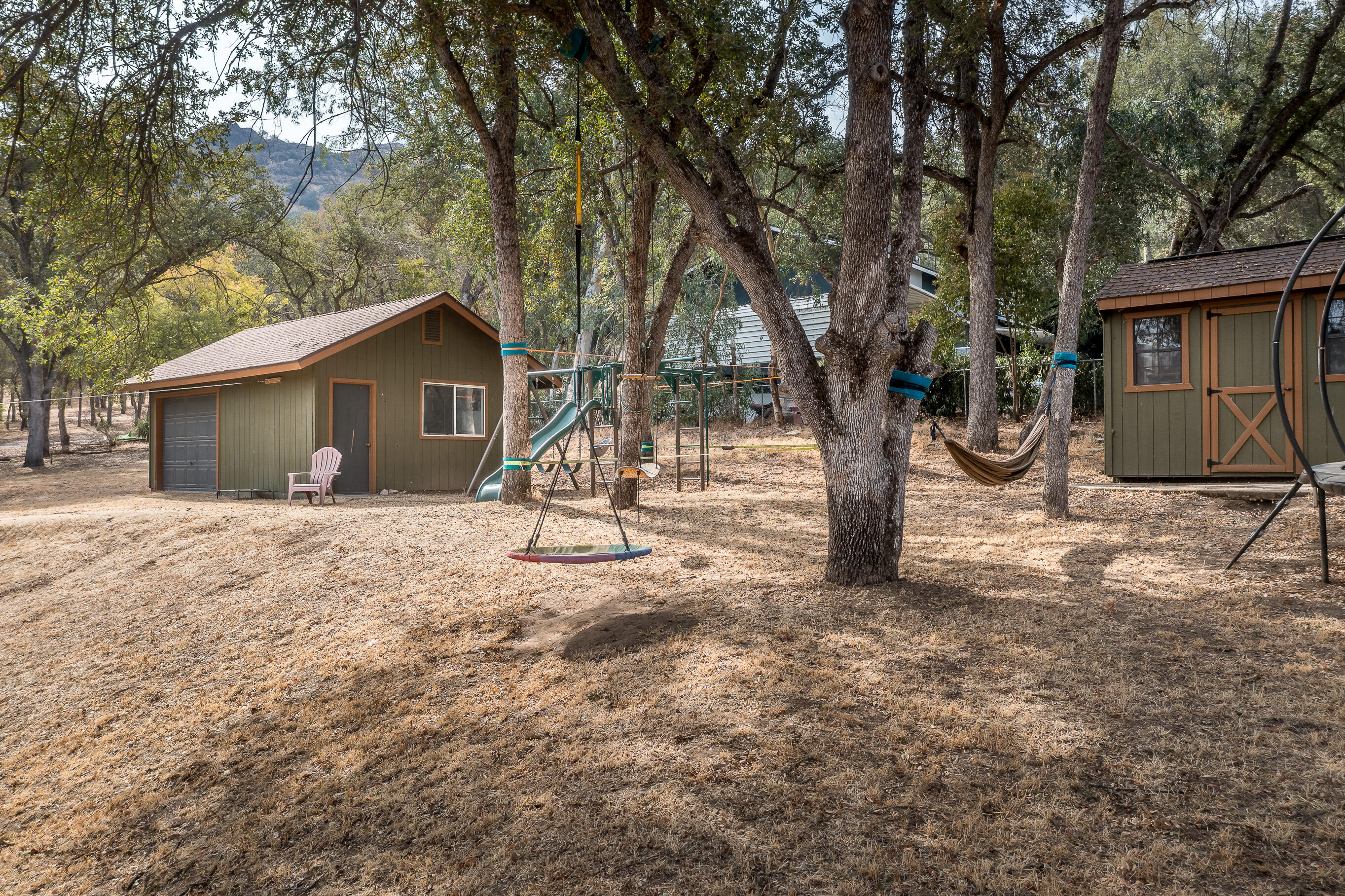 41085 Oak Ridge Drive Three Rivers, CA 93271 - Photo 29 of 39 -